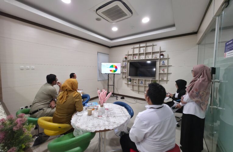PLN UID Jakarta Raya Perkuat Transformasi Layanan Digital, UP3 Pondok Kopi Berikan Apresiasi Pelanggan Melalui Program NGEBUT 2026