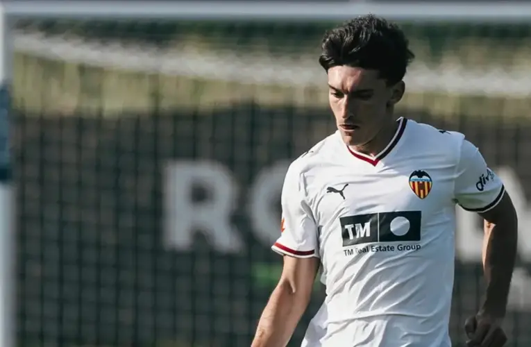 Javier Aguirre Coba Turunkan Pepelu di Lini Tengah Valencia